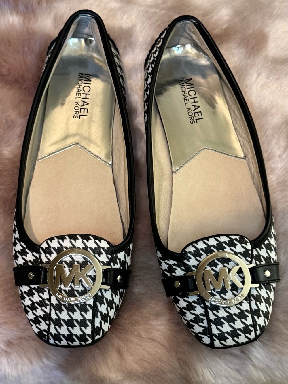 MICHAEL Michael Kors Black & White Houndstooth Logo Loafers - Picture 1 of 4